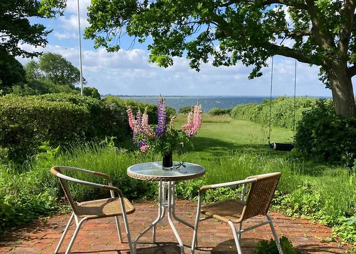 Near Svendborg With Private Bathing Jetty Сasa de vacaciones